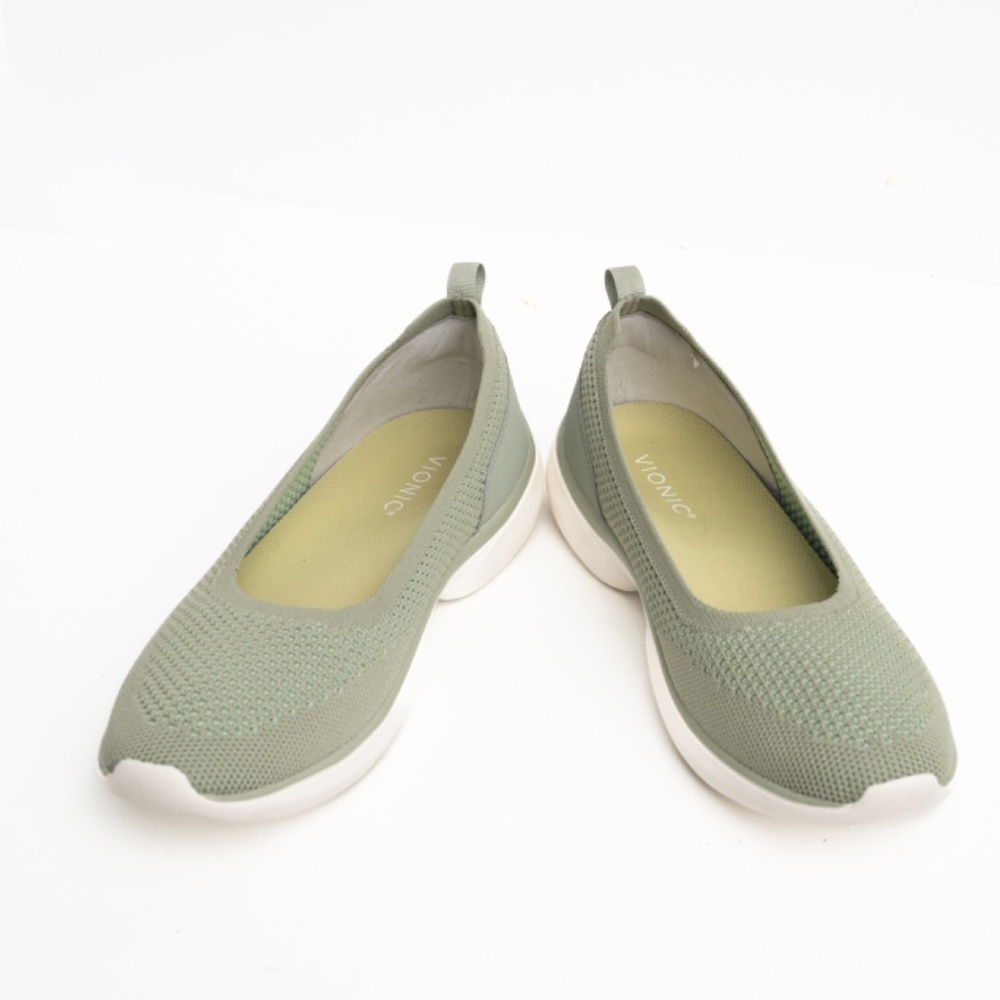 Vionic. Kallie Slip On Shoe. - Picture 7 of 11